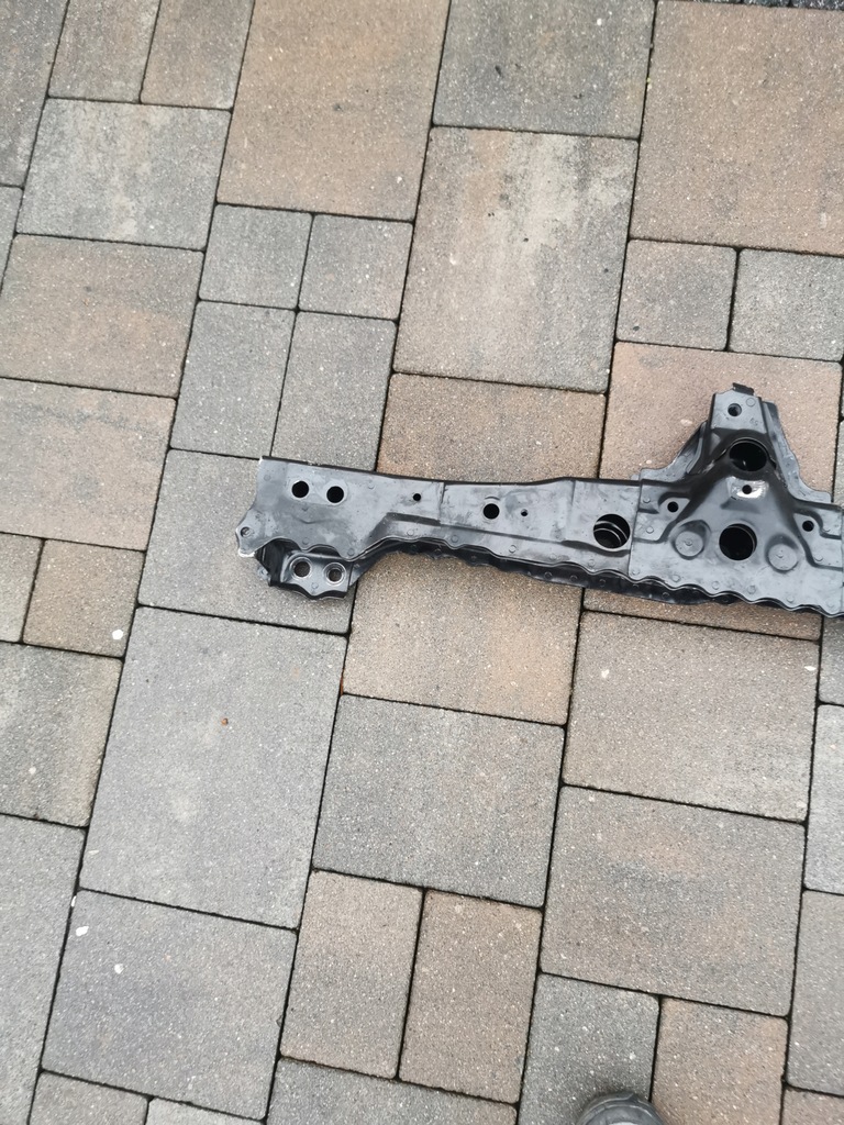 фото №8, Toyota verso балка pod радіатор