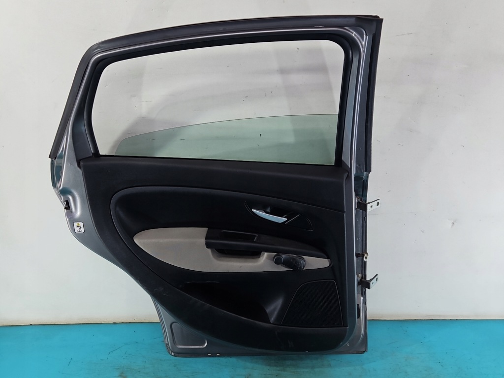 Двері задня ліва fiat linea sedan 4d szary Київ