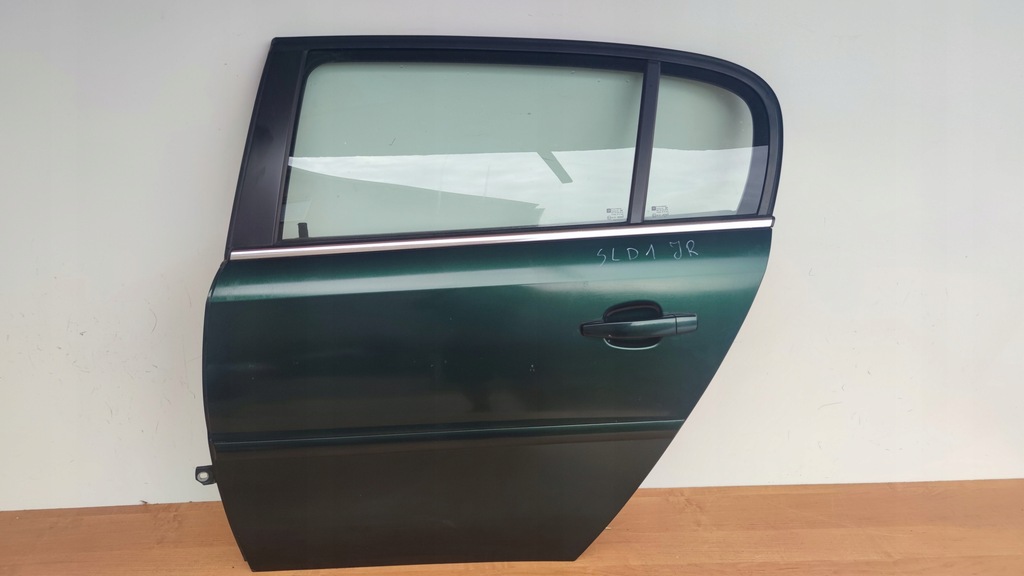фото №1, Opel signum левая дверь задняя полный электрический