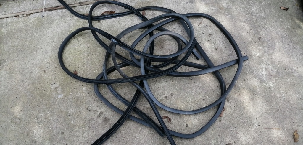 фото №1, Ford fiesta mk6 прокладка двері pp lt