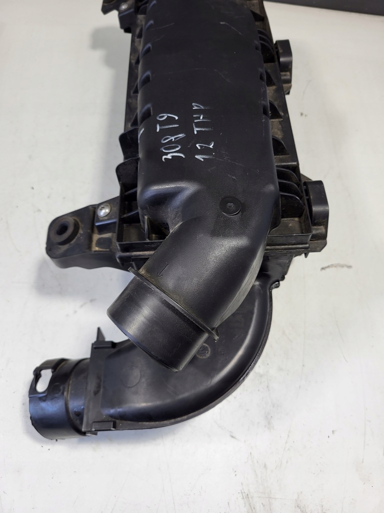 фото №8, Корпус фильтра воздуха peugeot 2008 i 13-19 9805057080 1.2 vti