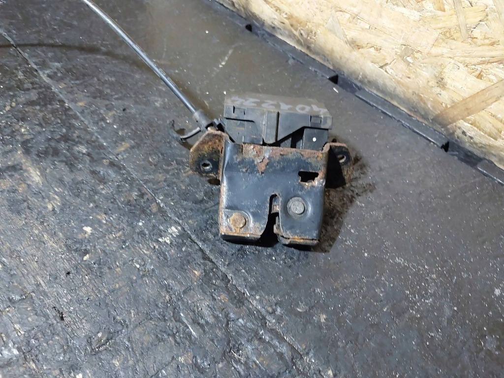 фото №5, Замок кришки задній / багажника mercedes-benz w203 sedan a2037500184