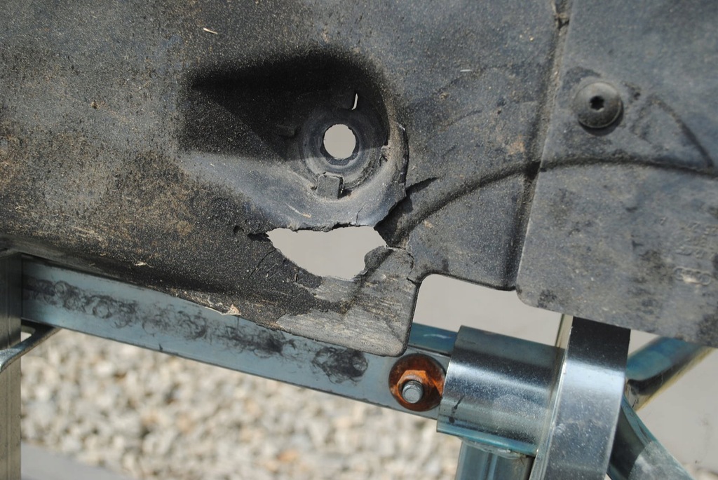 фото №5, Защита подвеска левая 1k0825211e vw golf v plus