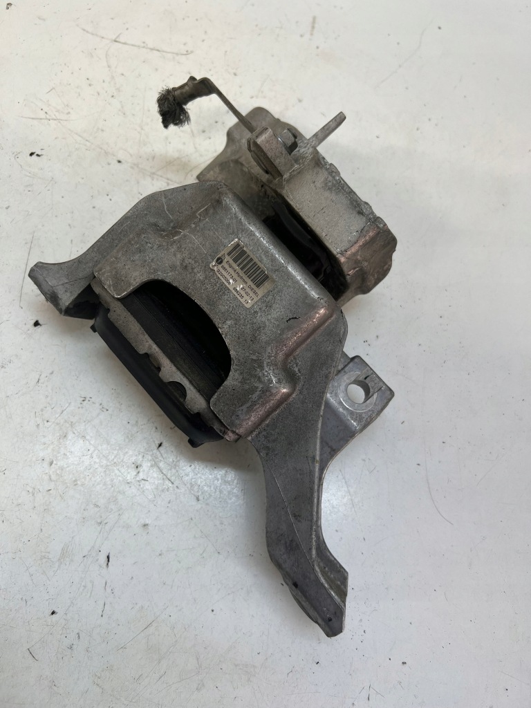 фото №2, Кронштейн подушка двигуна mini r60 6851173