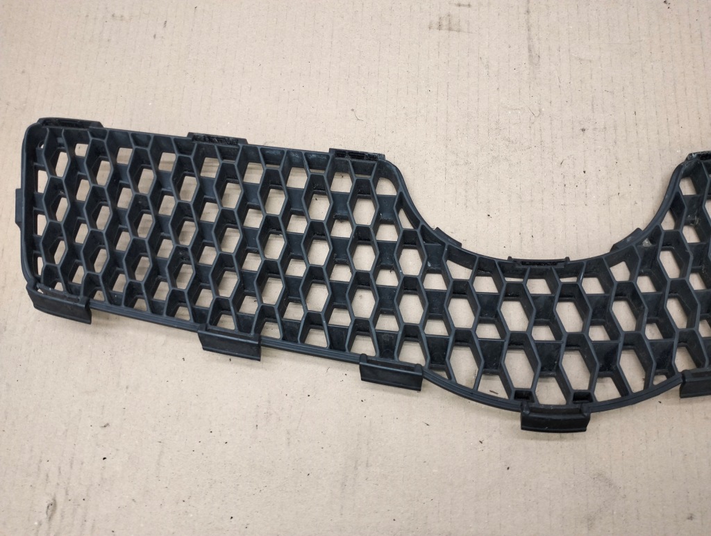 Решітка радіатора решітка радіатора перед toyota yaris ii lata 2005-2009 53111-0d140 Недорого