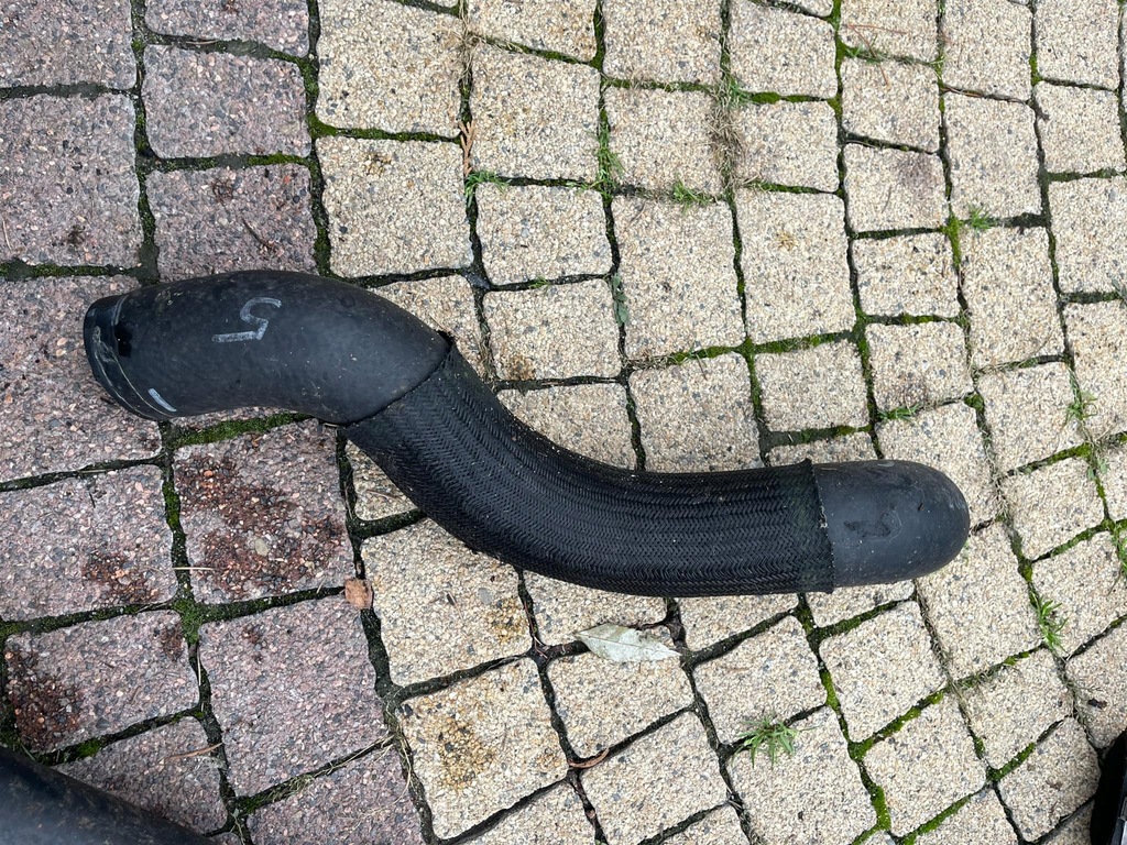 фото №2, Шланг__ waz__ mazda 5___