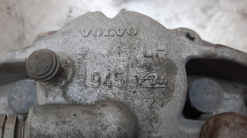 фото №4, Супорт перед лівий 945 volvo xc70 ii 2.4 d5