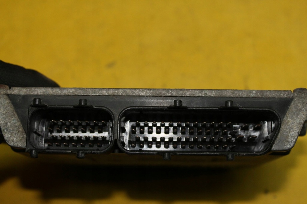 фото №4, Бортовой компьютер двигателя 1.6 8v audi a3 8l aeh