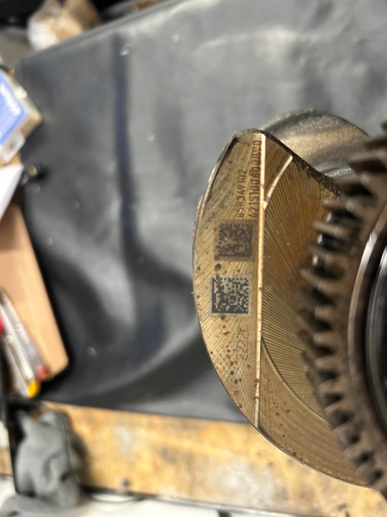 Купити Wał колінчастий bmw mini 1.5d b37c15a b37 8583490 8583491 f48 x1 f20 f56 f55