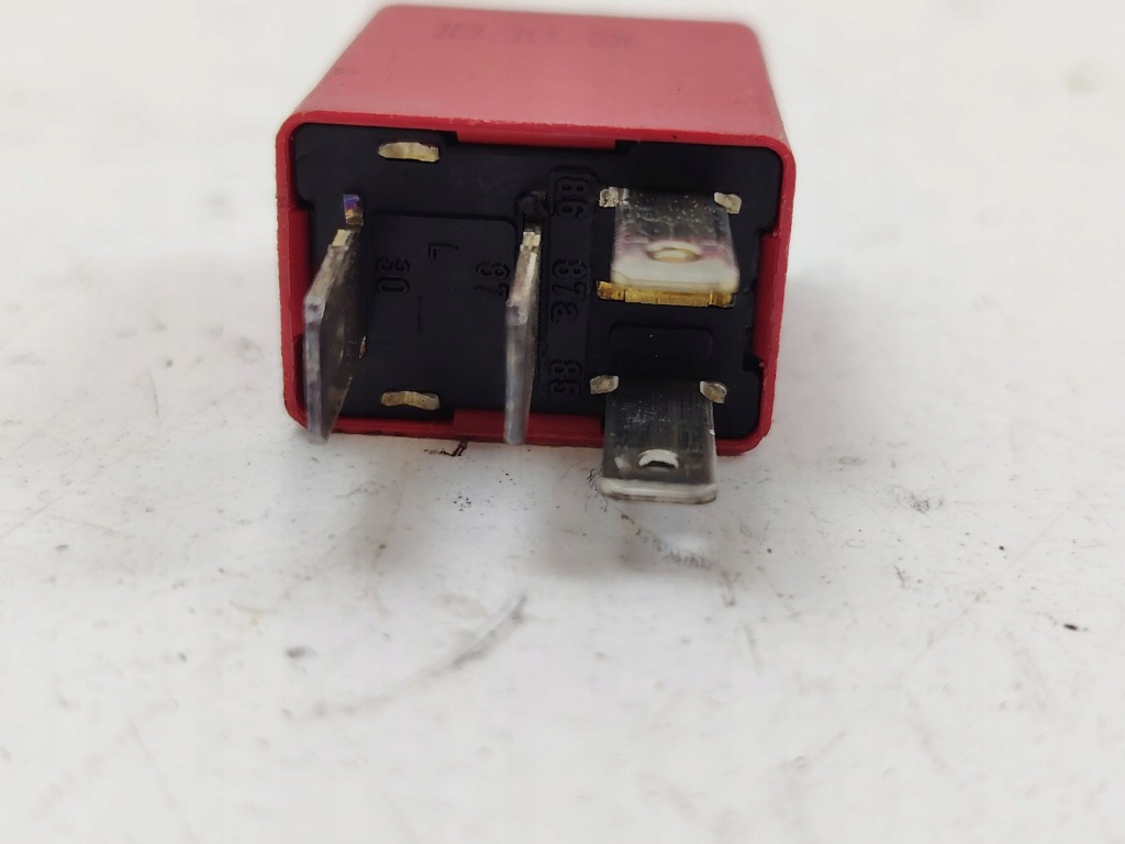 2002 maserati купе реле 232005 в Украине