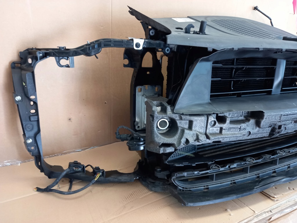 Комплектный  ремень передний балка радиатор porsche macan 3.0 d 2014-18 демонтаж в Украине