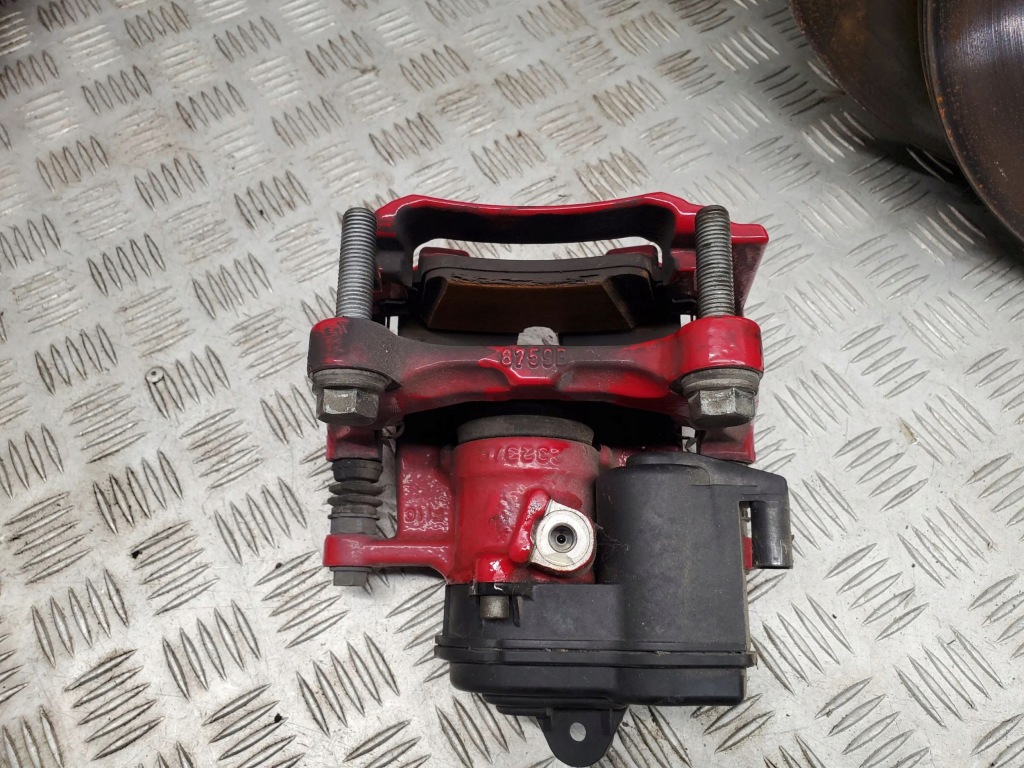 фото №15, Audi q8 2021 комплект набор диск i суппортов тормозных