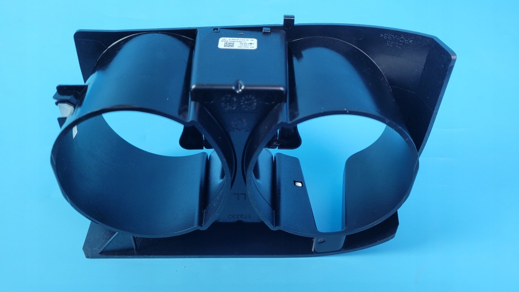 Mercedes w206 22r кронштейн на напої cup тримач a2068104000 Київ