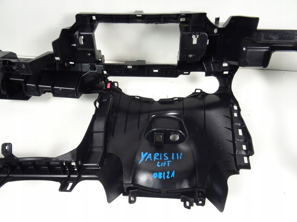 фото №15, Yaris iii lift приборная панель консоль нижняя dół czarna