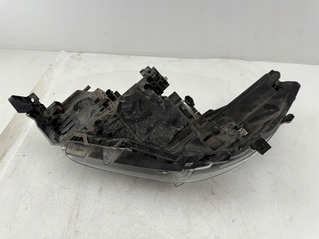 фото №14, Toyota hilux viii 2023 права сторона лампа передня