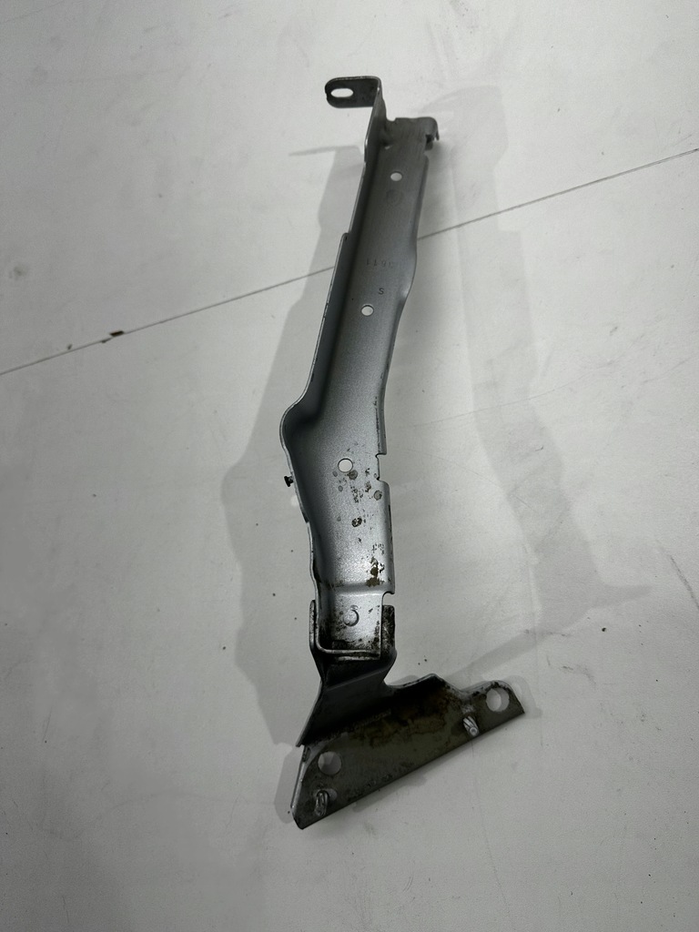 фото №5, Кронштейн крыла левый audi a4 b8 8k0821135c