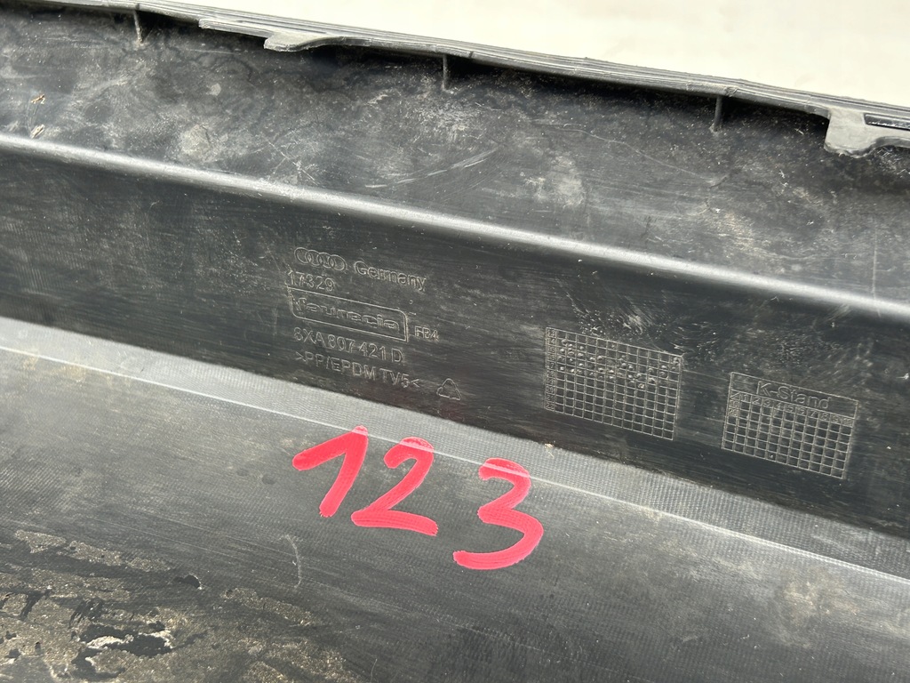 фото №9, Audi a1 8x спойлер бампера задняя 8xa807421d