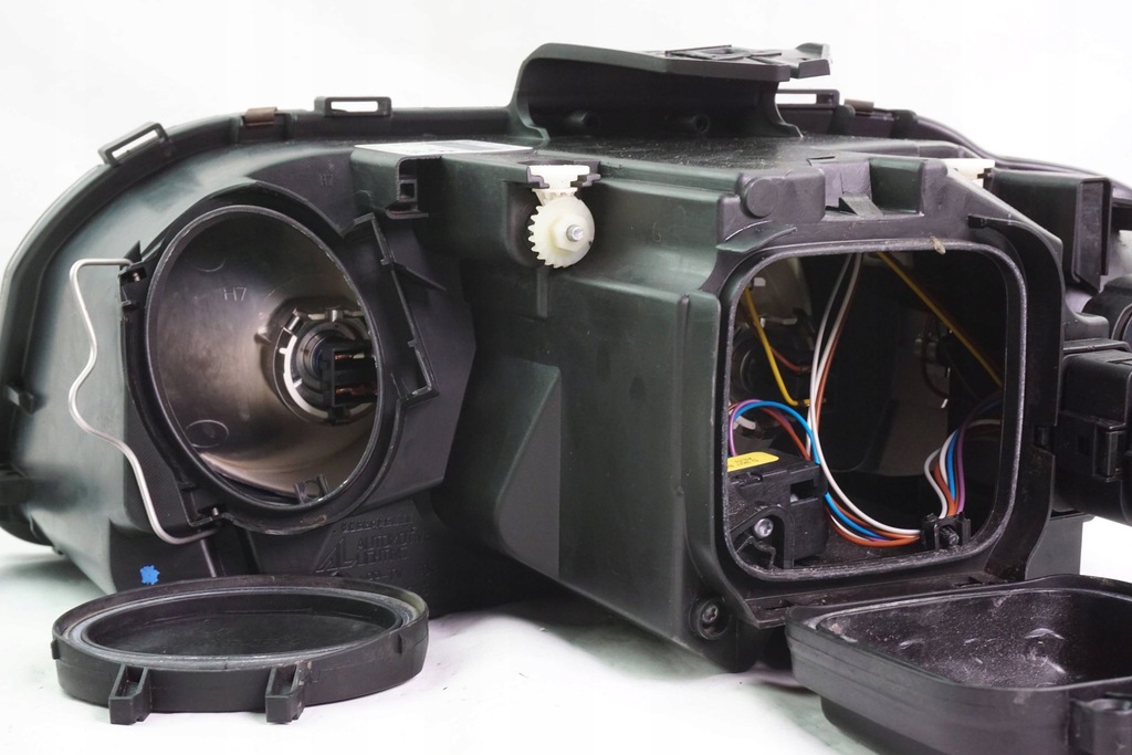 фото №8, Лампа передняя правая audi a3 s3 8p 8p0941004k