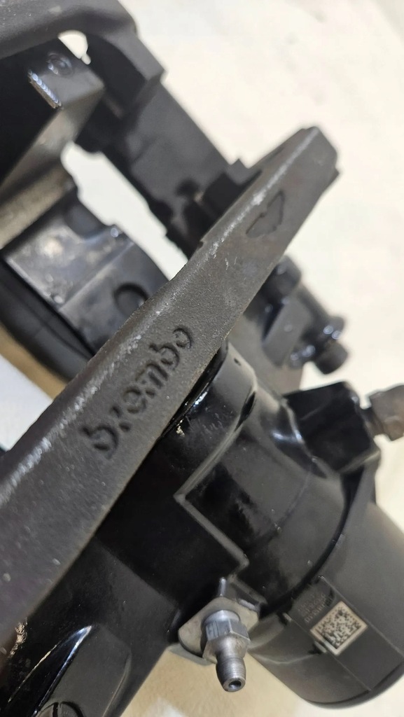 фото №7, Суппорт тормозной aston martin dbx brembo 23l152072a