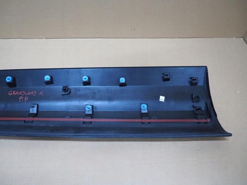 фото №8, Молдинг боковая декоративная дверь правый перед opel grandland x