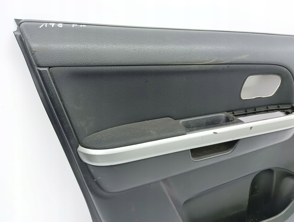 фото №7, Suzuki grand vitara ii 2007 ліва сторона обшивки / обшивка двері передніх