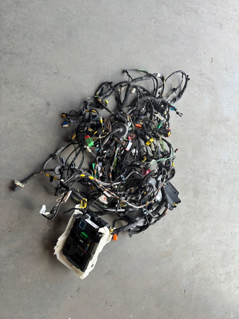 фото №1, Джгут електропроводка салону кабіни peugeot 308 ii t9