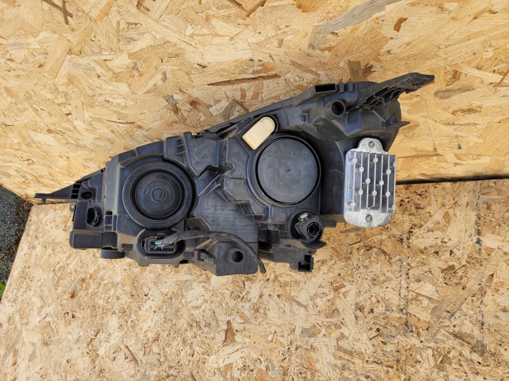 Фара ford kuga mk3 правый  перед full led lv4b-13e014-cd Киев