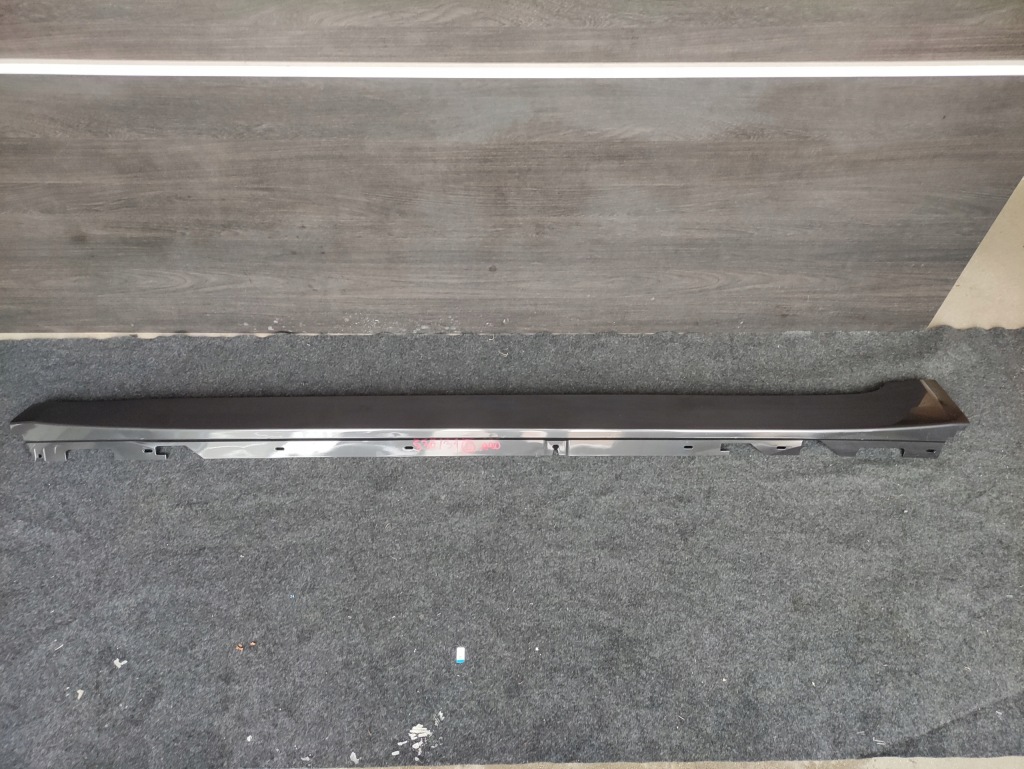 фото №1, Молдинг порог левая bmw 5 g30 g31 цвет a90 разные цвета