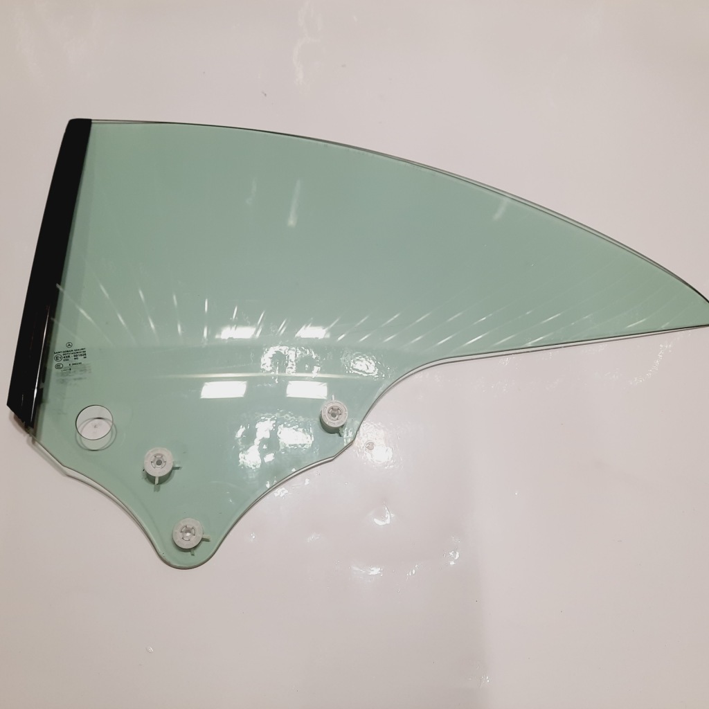 фото №1, Mercedes clk w209 avantgarde стекло кузовная задняя левая