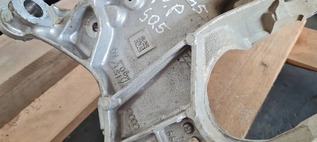 фото №7, Sq5 q5 80a кронштейн кронштейн підрамник двигуна права 80a399296r