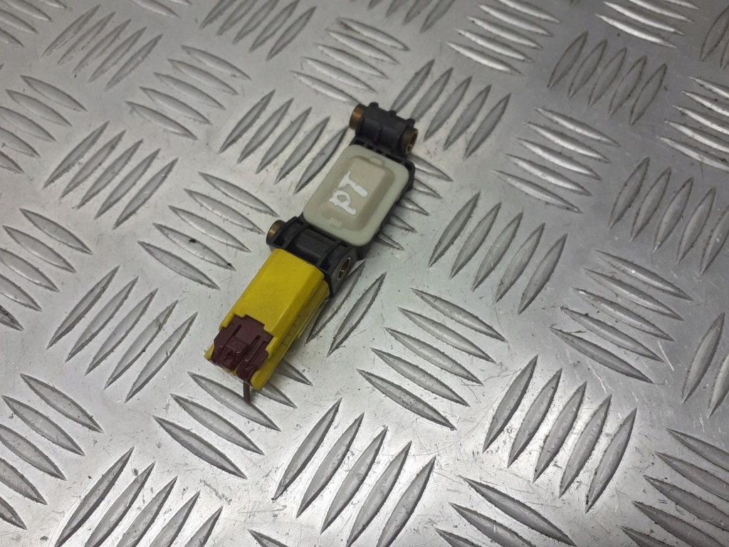 фото №1, Датчик удару audi a4 b7 8e0959643b