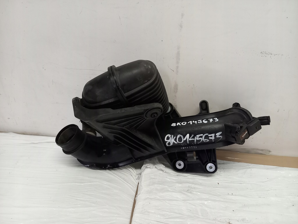 фото №1, Шланг інтеркулер audi q5 porsche macan 8k0145673