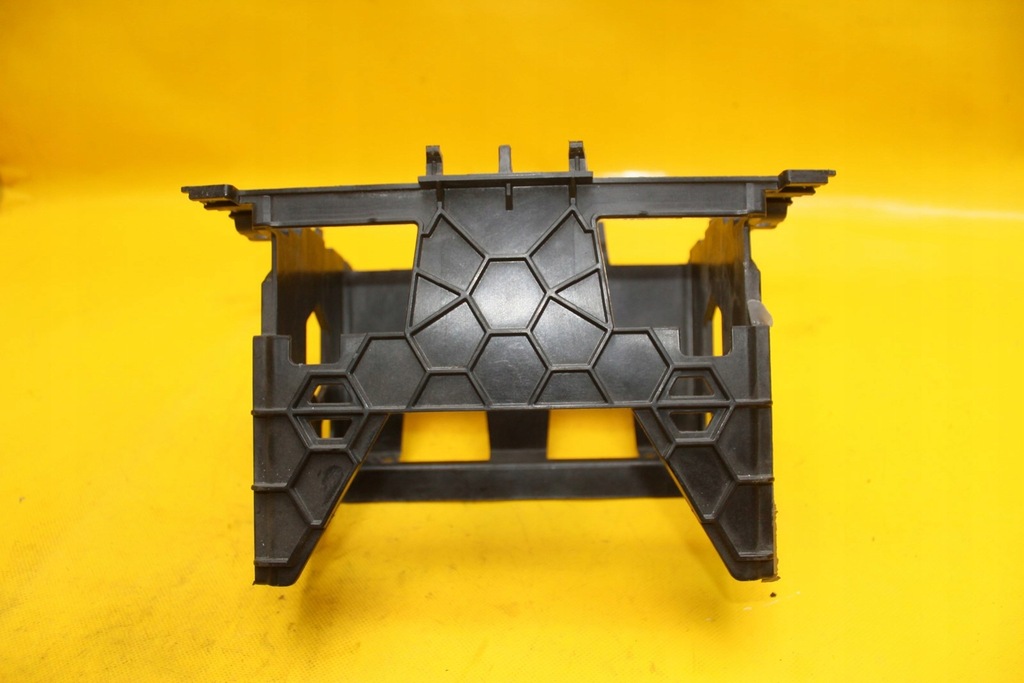 фото №6, Рамка защита радио a3 8p golf v 1k0858089c