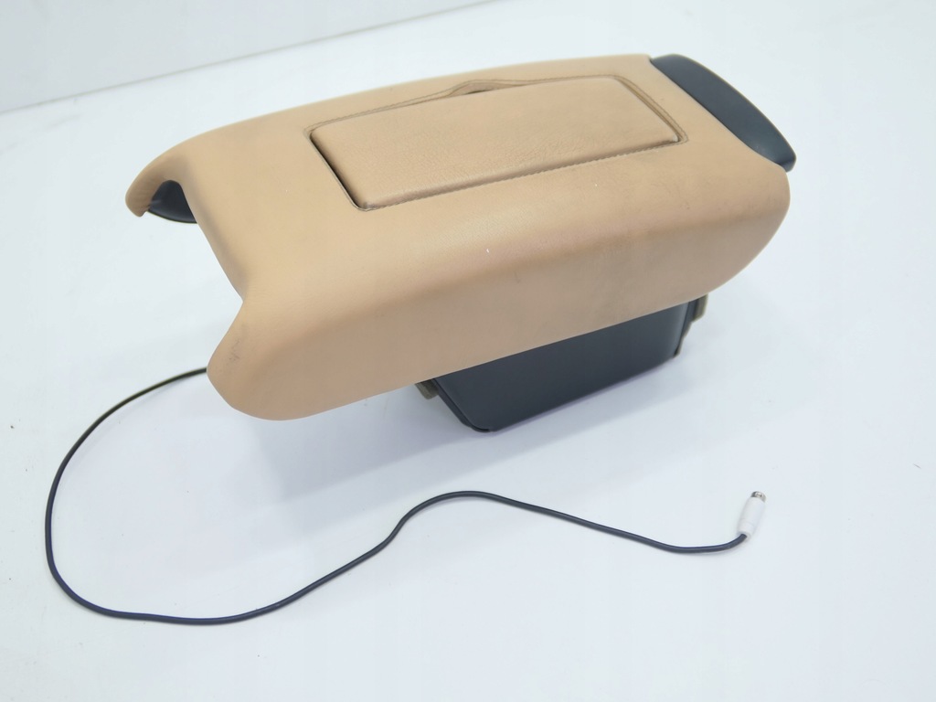 фото №6, Подлокотник перед бардачок maserati quattroporte v