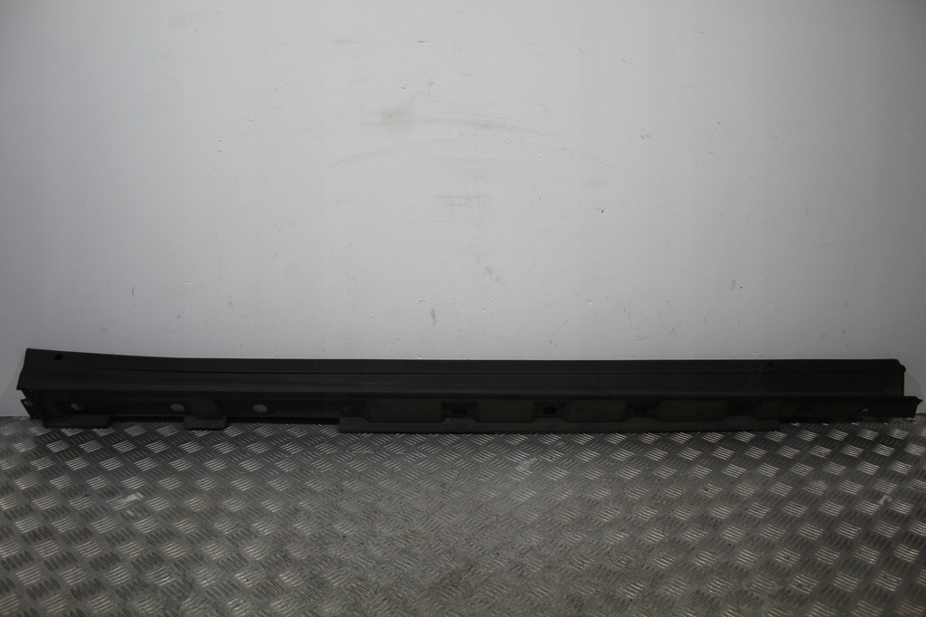 фото №1, Накладка порог порог правый toyota rav4 v 5