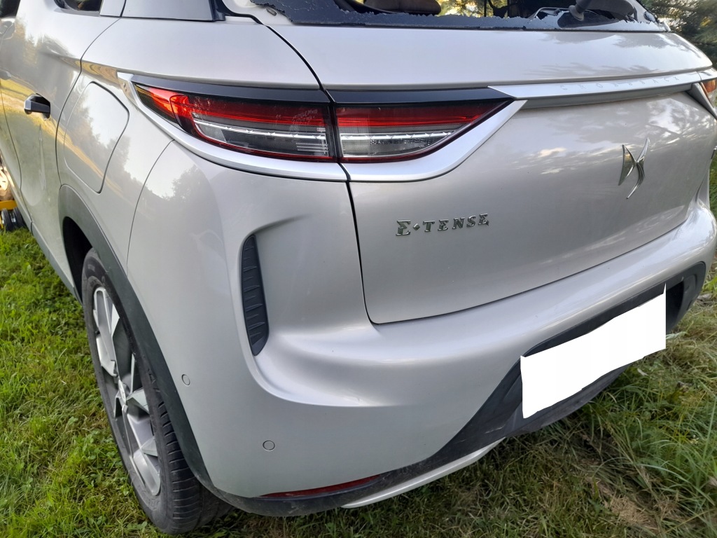 фото №1, Citroen ds3 crossback e-tense крышка зарядки электрик