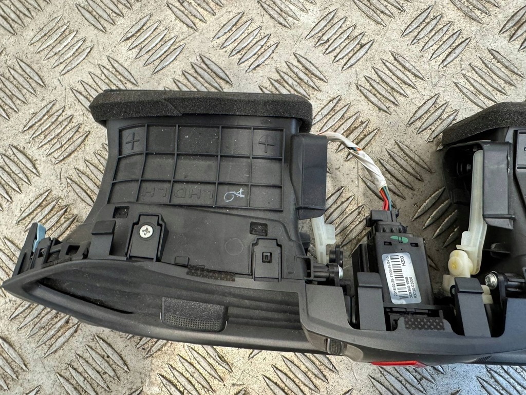 фото №6, Hyundai i30 iii 2017-2020 решётка обдув средняя