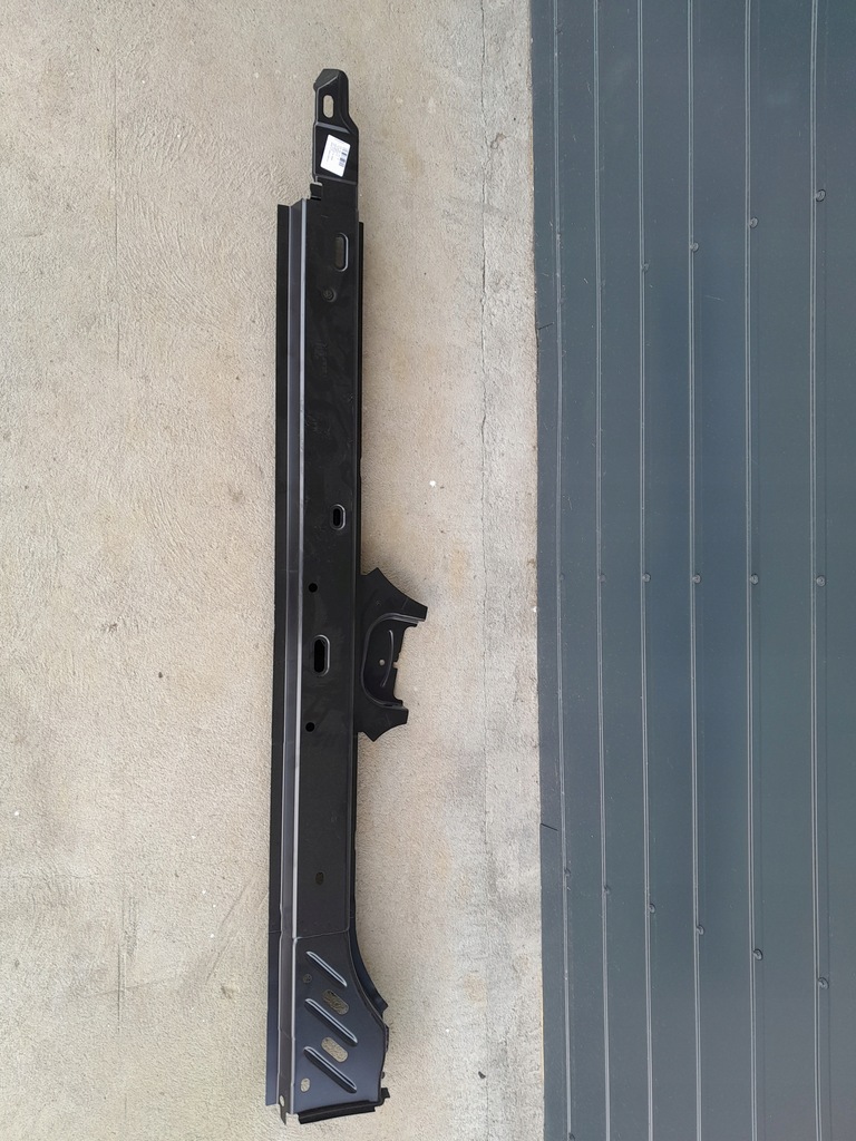 фото №1, Vw golf viii kombi левый порог внутренний рама 5h9