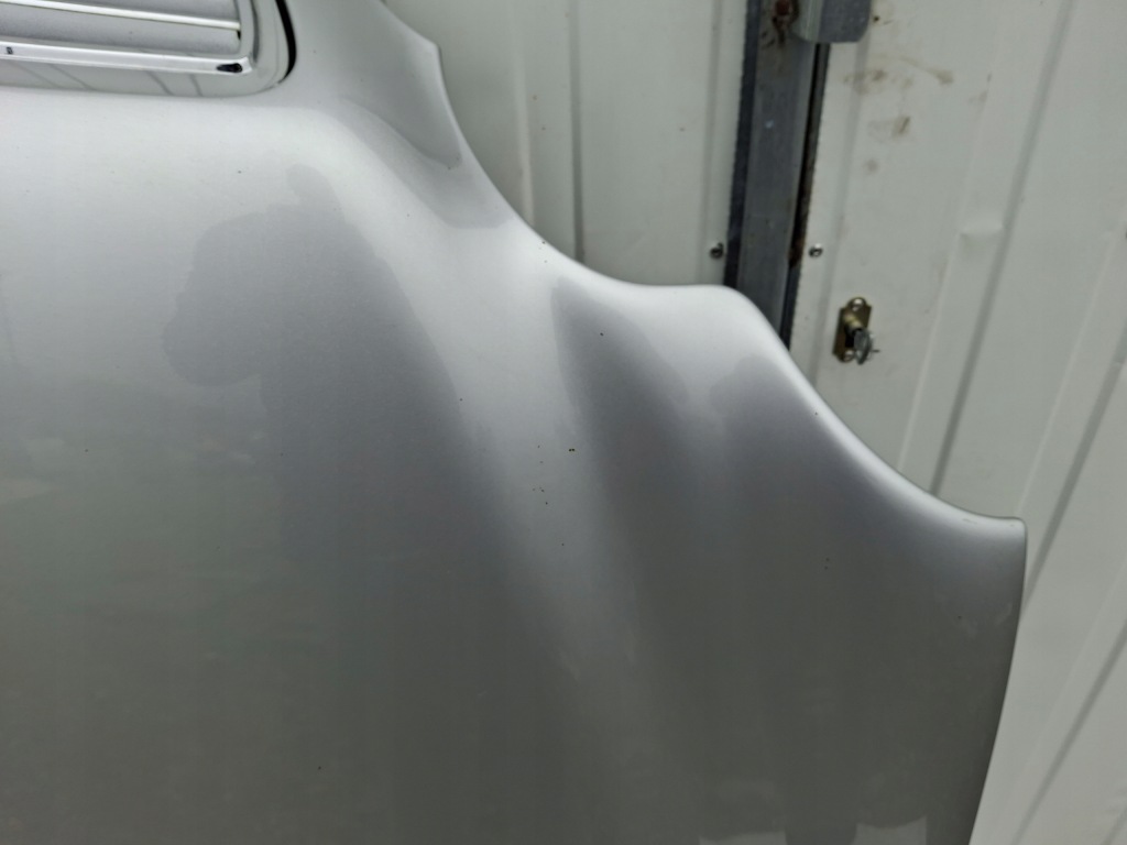 Купить Mercedes w203 капот решётка радиатора w цвет 744