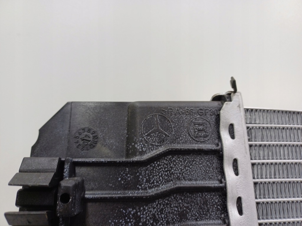 Mercedes vito viano w639 радіатор води оригінал Оригінал