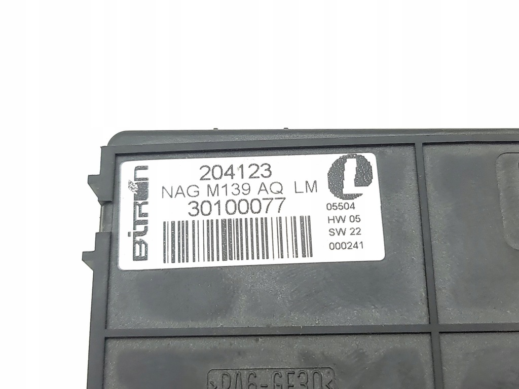 фото №9, Maserati quattroporte 2004 перед сторона права модуль / блок керування сидіння