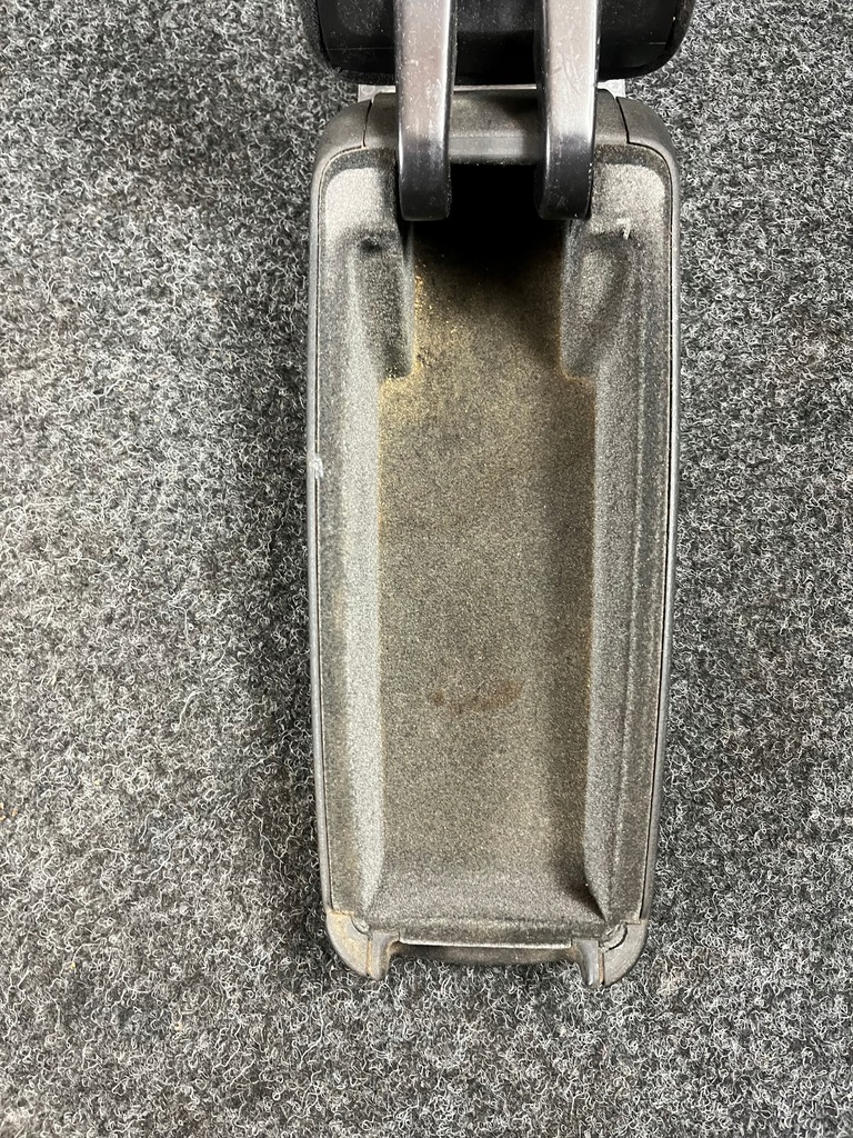 фото №11, Audi a4 b6 подлокотник тканевый 8e0864207d
