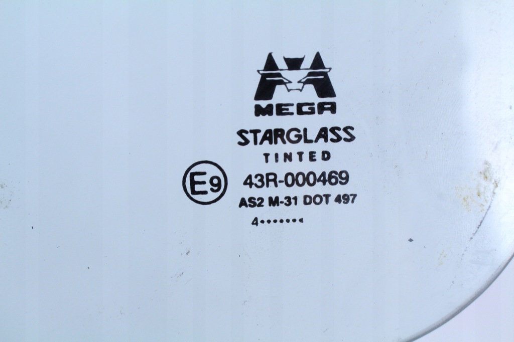фото №3, Стекло задняя задняя mega