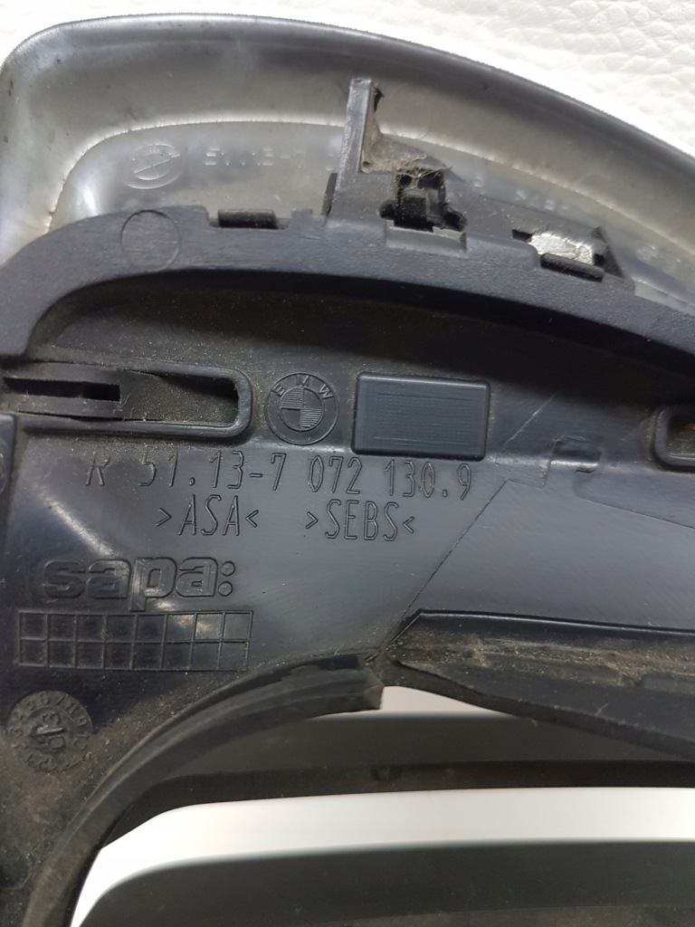 Bmw 3 e46 рестайлінг  01-05 решітка радіатора решітка радіатора права капот перед Недорого