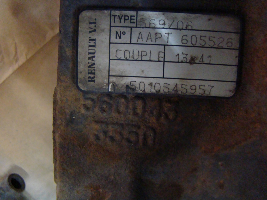 Задній міст диференціал renault mascott 3.0 03-10 8 гвинт 3,5 t 13 x 41 5010545957 Доставка