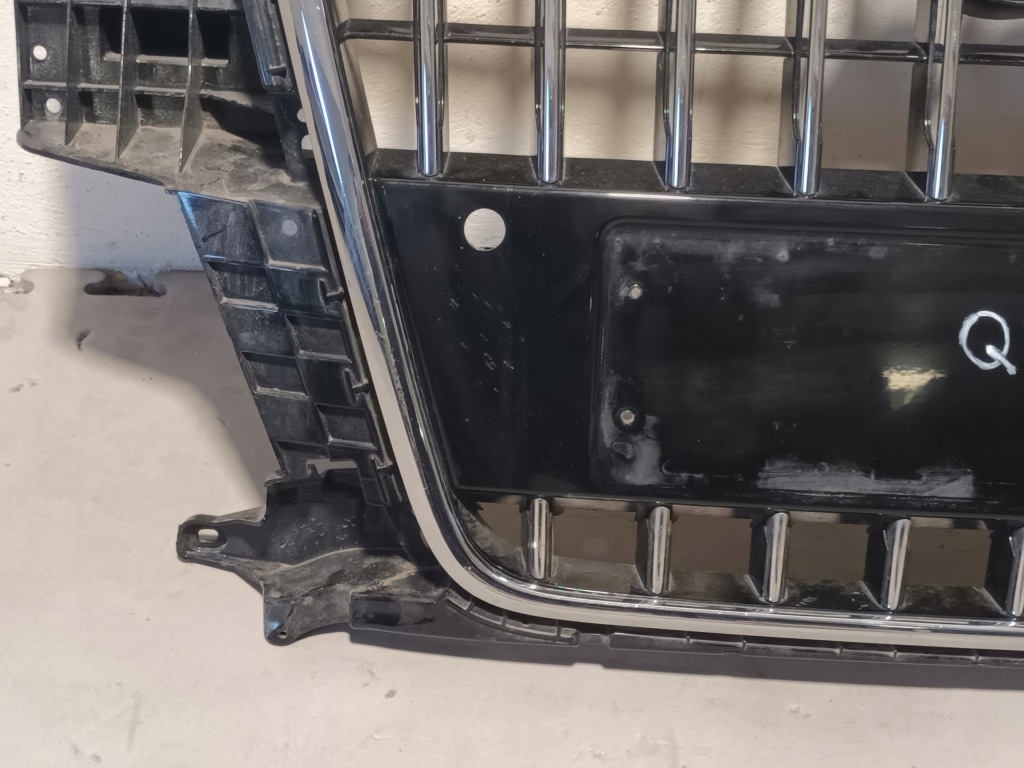 Бампер передний audi q3 i 8u0 перед + решётка радиатора 2011 - 2015 Недорого