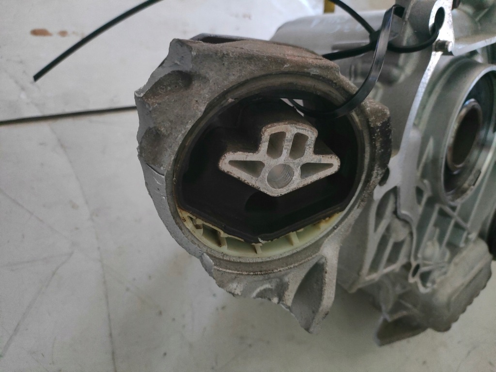 Bmw g30 редуктор коробки 7889033 Недорого