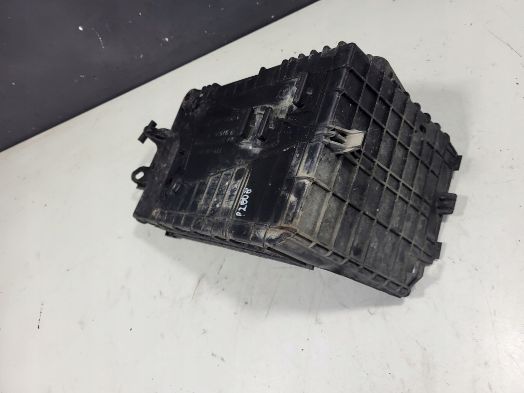 фото №4, Peugeot 208 основание аккумулятор 9801801880