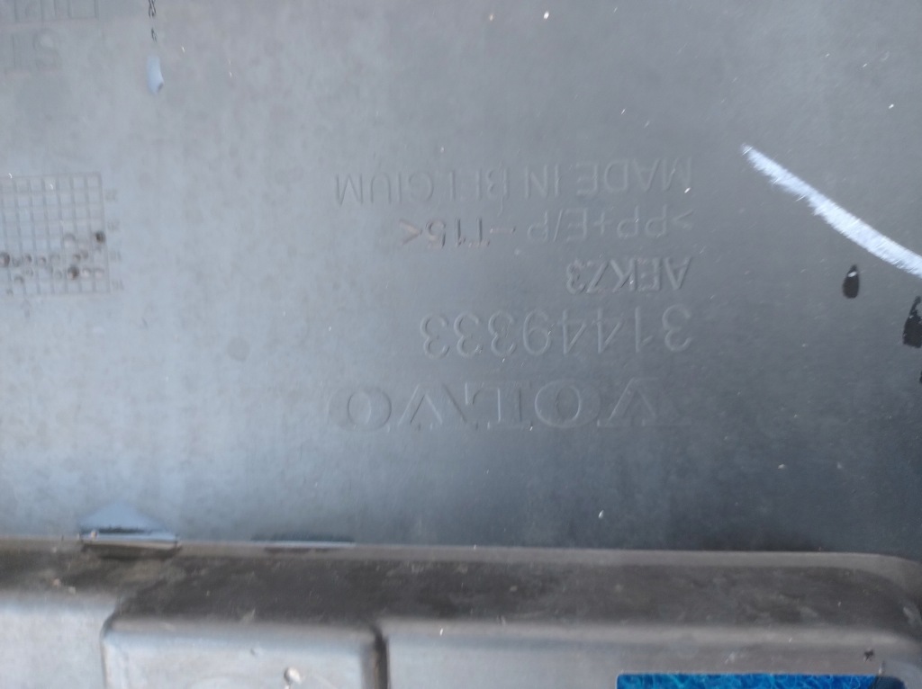 Volvo xc40 2 ii 17-21 rok бампер задний  накладка 31449333 mb102 Недорого