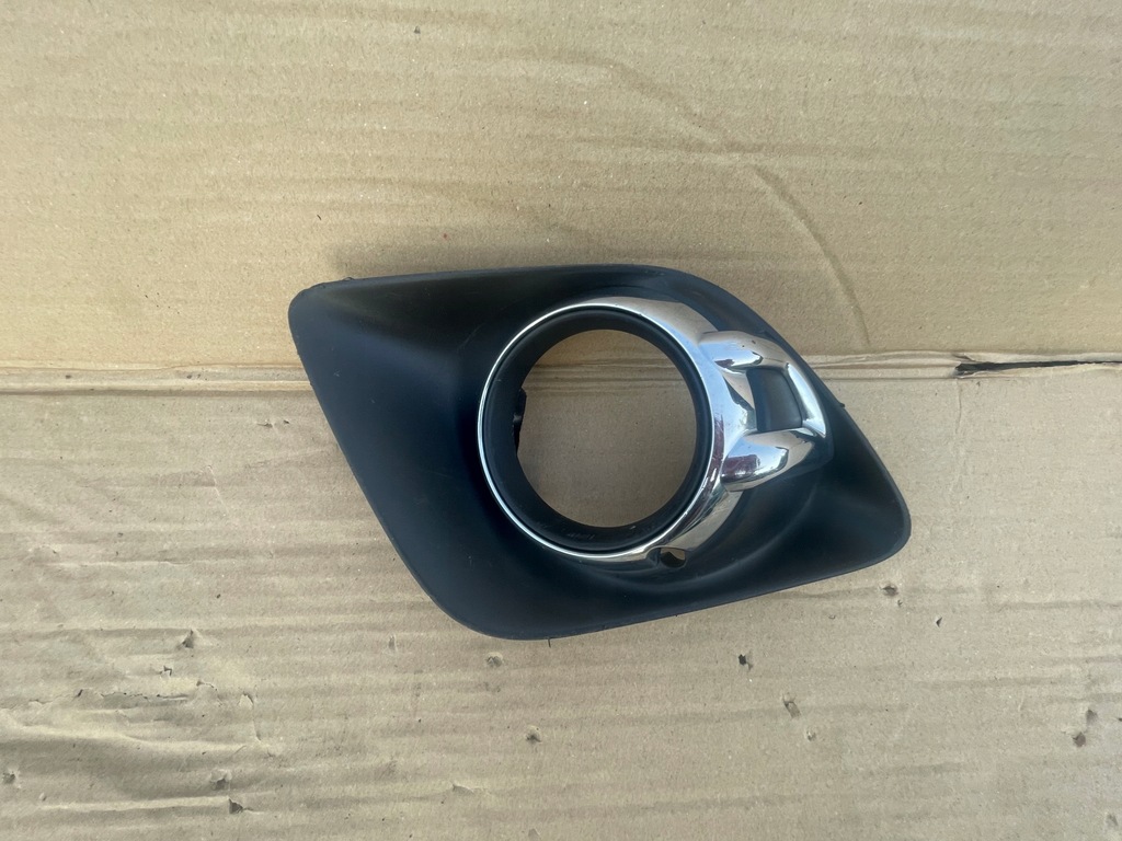 фото №1, Mitsubishi asx левая решётка бампера перед передняя